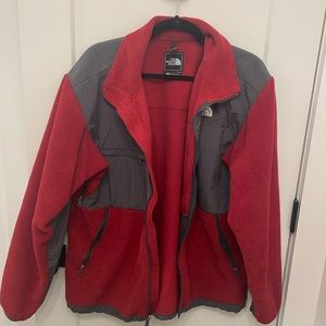 THE NORTH FACE, men’s large, maroon and gray fleece